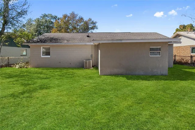 $235,000 | 606 Holt Circle, Winter Haven, FL 33880