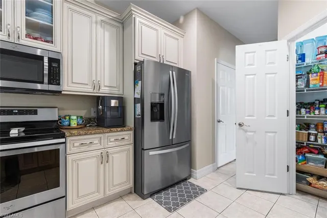 $679,000 | 109 Burnt Pine Drive, Naples, FL 34119