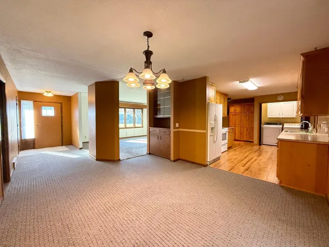 $299,900 | 1318 Chestnut Avenue West, Olivia, MN 56277