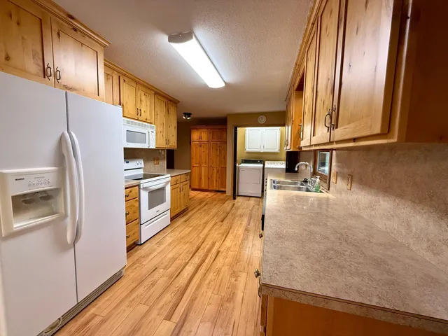 $299,900 | 1318 Chestnut Avenue West, Olivia, MN 56277