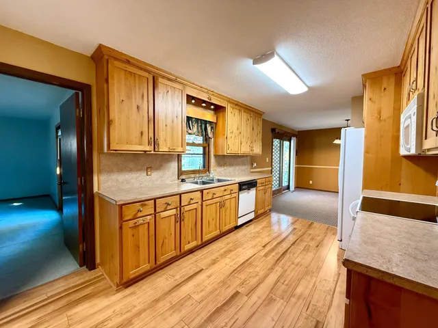 $299,900 | 1318 Chestnut Avenue West, Olivia, MN 56277