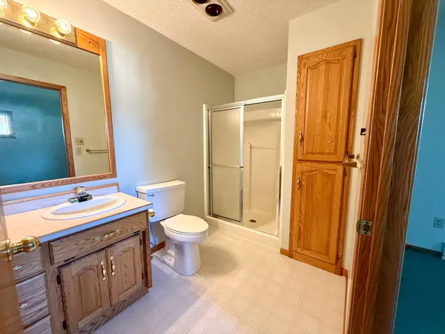 $299,900 | 1318 Chestnut Avenue West, Olivia, MN 56277