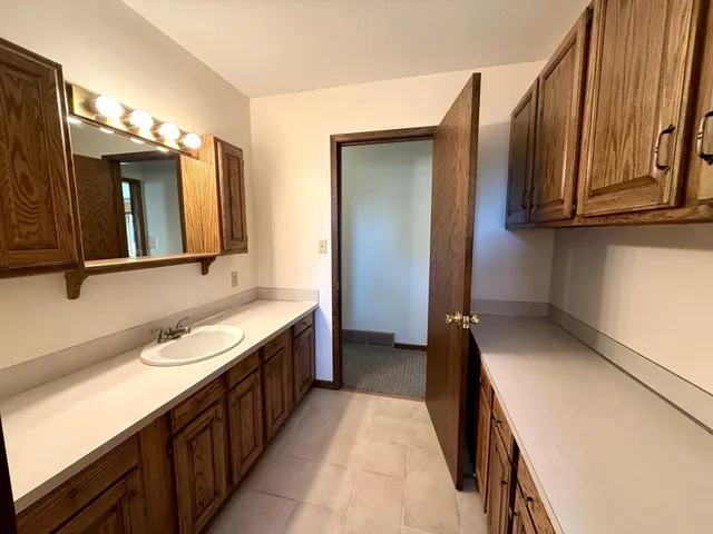 $299,900 | 1318 Chestnut Avenue West, Olivia, MN 56277