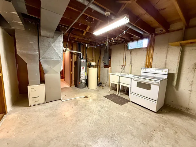 $299,900 | 1318 Chestnut Avenue West, Olivia, MN 56277