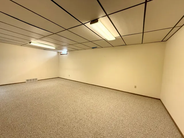 $299,900 | 1318 Chestnut Avenue West, Olivia, MN 56277