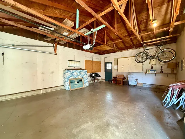 $299,900 | 1318 Chestnut Avenue West, Olivia, MN 56277