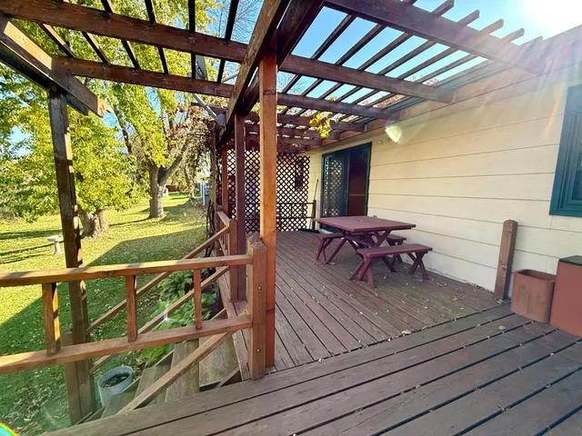 $299,900 | 1318 Chestnut Avenue West, Olivia, MN 56277