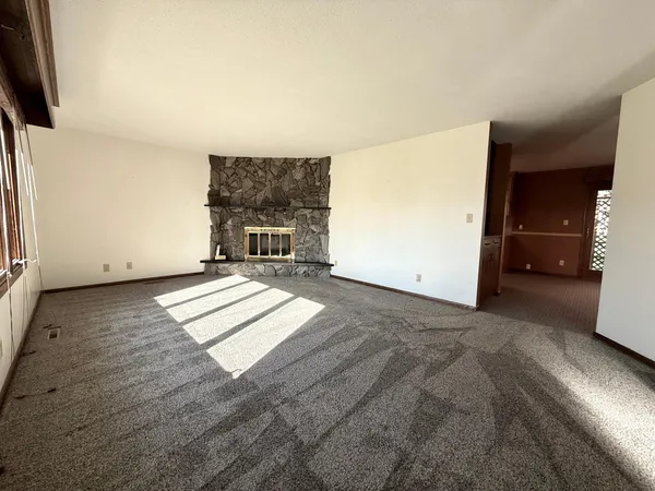 $299,900 | 1318 Chestnut Avenue West, Olivia, MN 56277