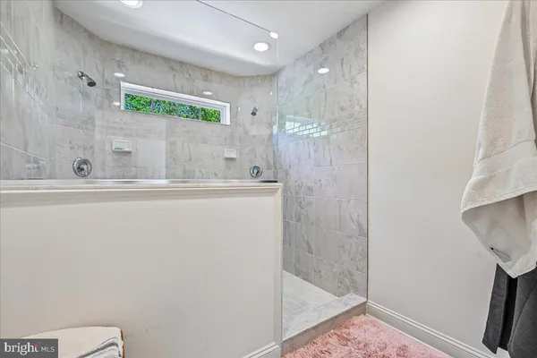 $1,199,999 | 11107 King Gallahan Court, Clinton, MD 20735