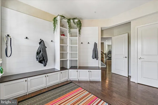 $1,199,999 | 11107 King Gallahan Court, Clinton, MD 20735