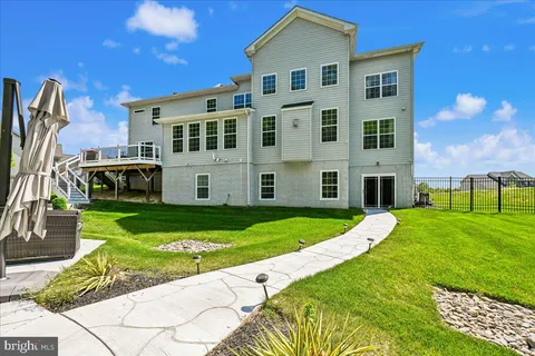$1,199,999 | 11107 King Gallahan Court, Clinton, MD 20735