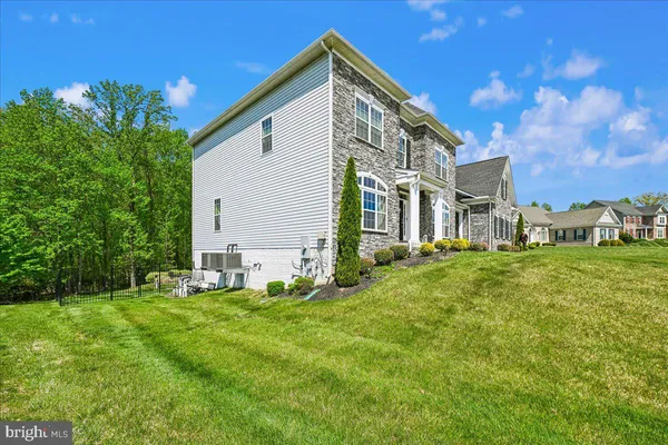 $1,199,999 | 11107 King Gallahan Court, Clinton, MD 20735