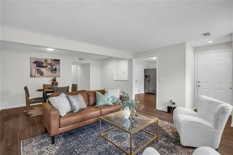 $175,000 | 12786 West 110th Terrace, Overland Park, KS 66210