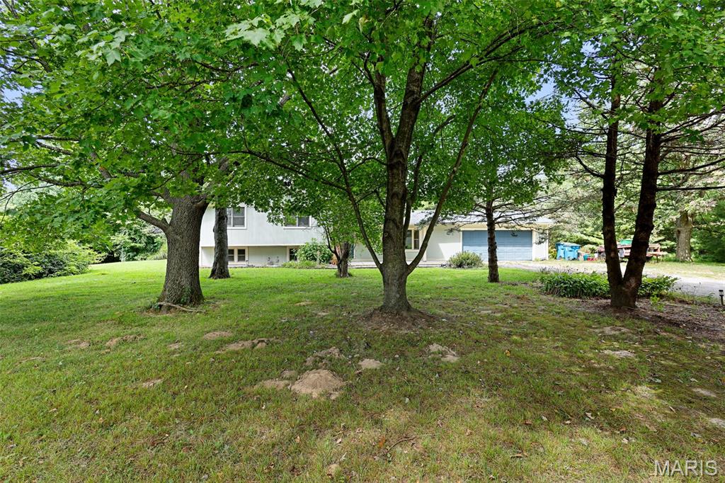 1237 Springvalley Road Troy, IL 62294 - Photo 54 of 65