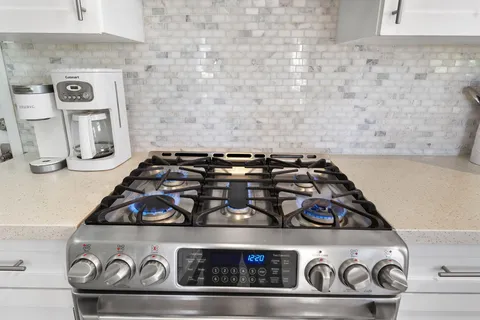 $925,000 | 380 Sherwood Forest Drive, Delray Beach, FL 33445