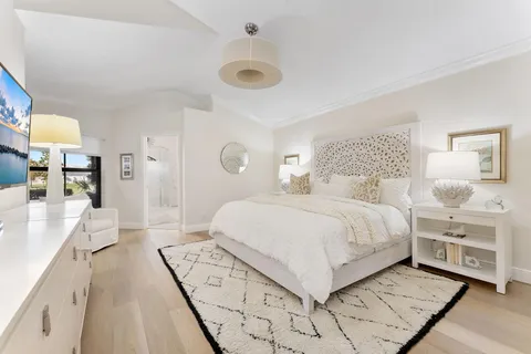 $925,000 | 380 Sherwood Forest Drive, Delray Beach, FL 33445