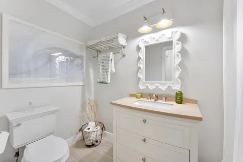 $925,000 | 380 Sherwood Forest Drive, Delray Beach, FL 33445