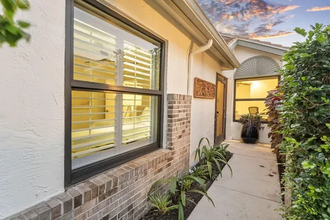 $925,000 | 380 Sherwood Forest Drive, Delray Beach, FL 33445