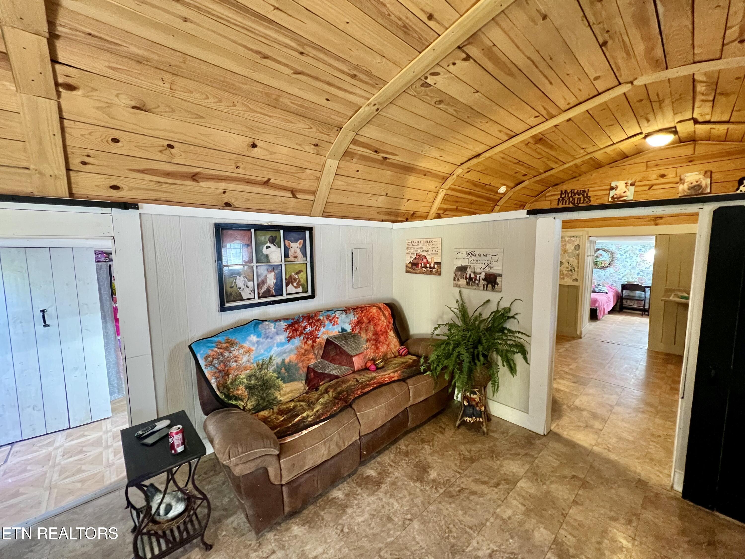 284 Ray Cross Road Harriman, TN 37748 - Photo 17 of 27 IMG_0024