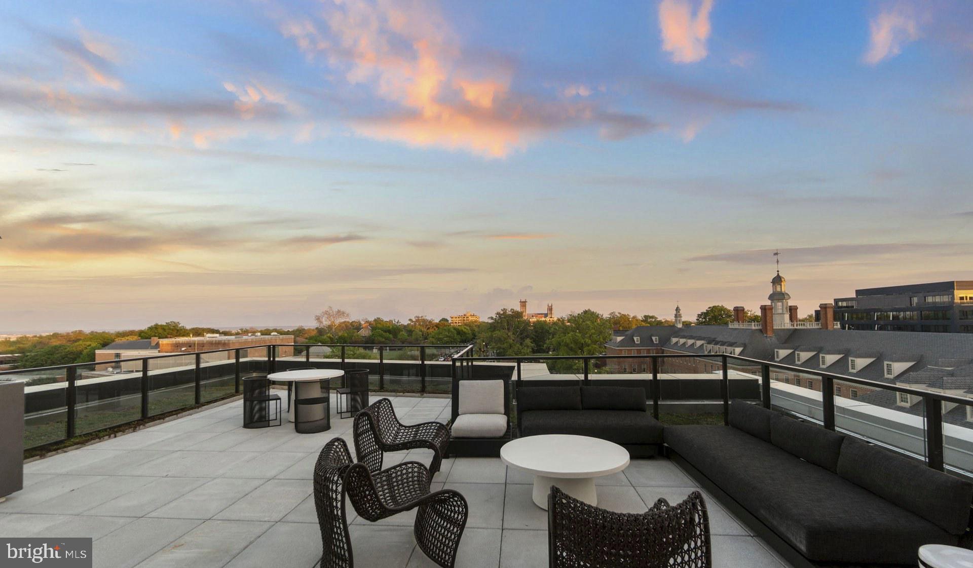 4000 Wisconsin Avenue Northwest, Unit 4K236 Washington, DC 20016 - Photo 7 of 54 a view of a terrace