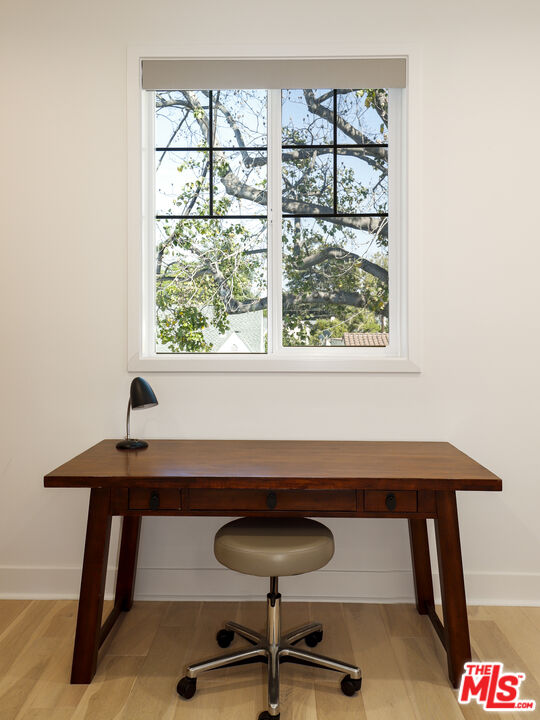 1741 South Marvin Avenue Los Angeles, CA 90019 - Photo 20 of 35