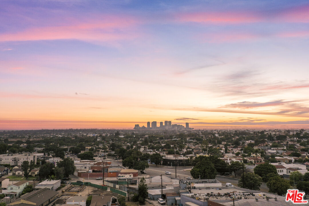 1741 South Marvin Avenue Los Angeles, CA 90019 - Photo 32 of 35