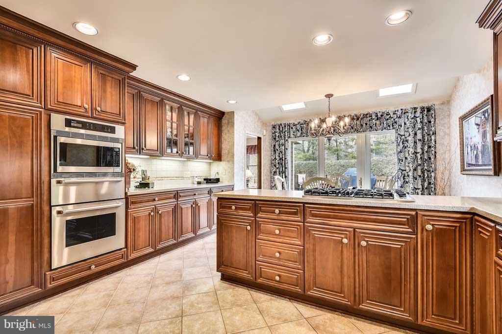 65 Seminary Farm Road Lutherville-Timonium, MD 21093 - Photo 12 of 29 Kitchen