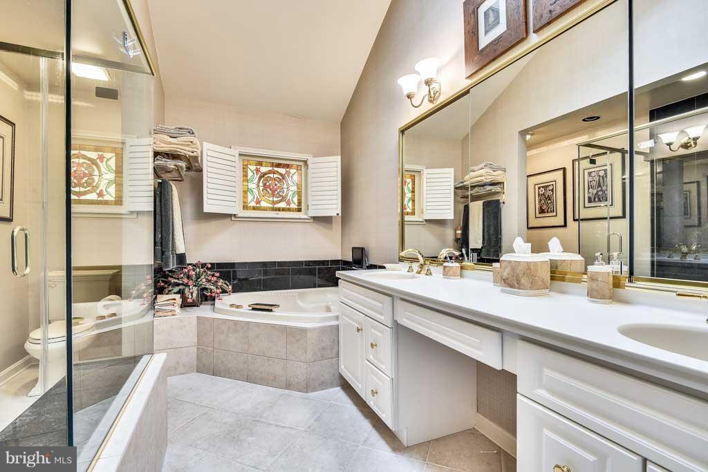 65 Seminary Farm Road Lutherville-Timonium, MD 21093 - Photo 17 of 29 Master Bath