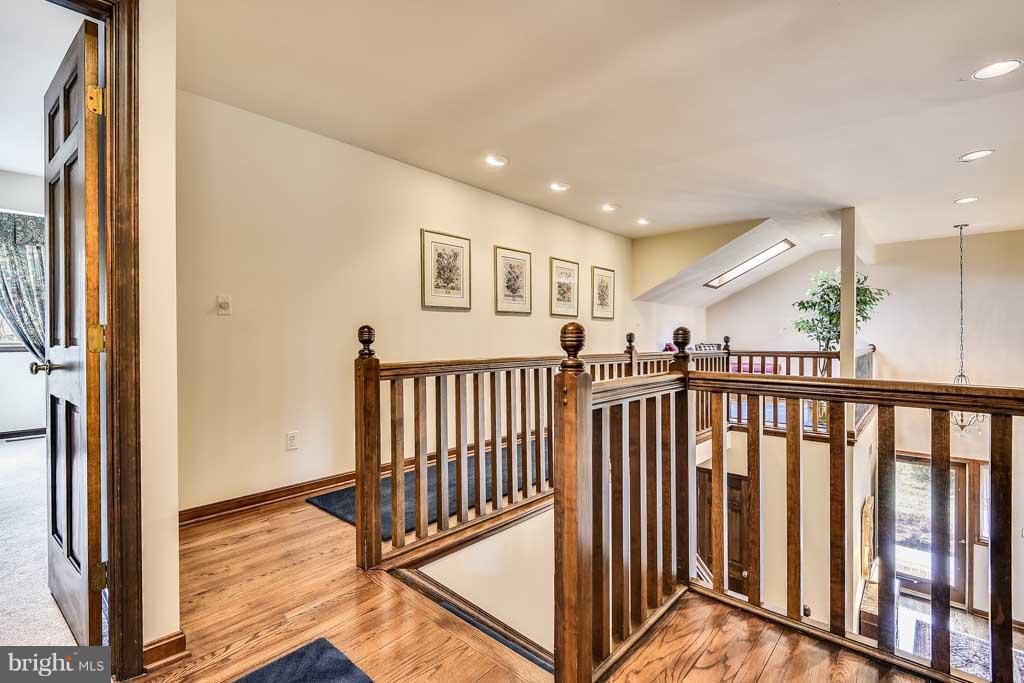 65 Seminary Farm Road Lutherville-Timonium, MD 21093 - Photo 20 of 29 2nd Floor Hall & Loft