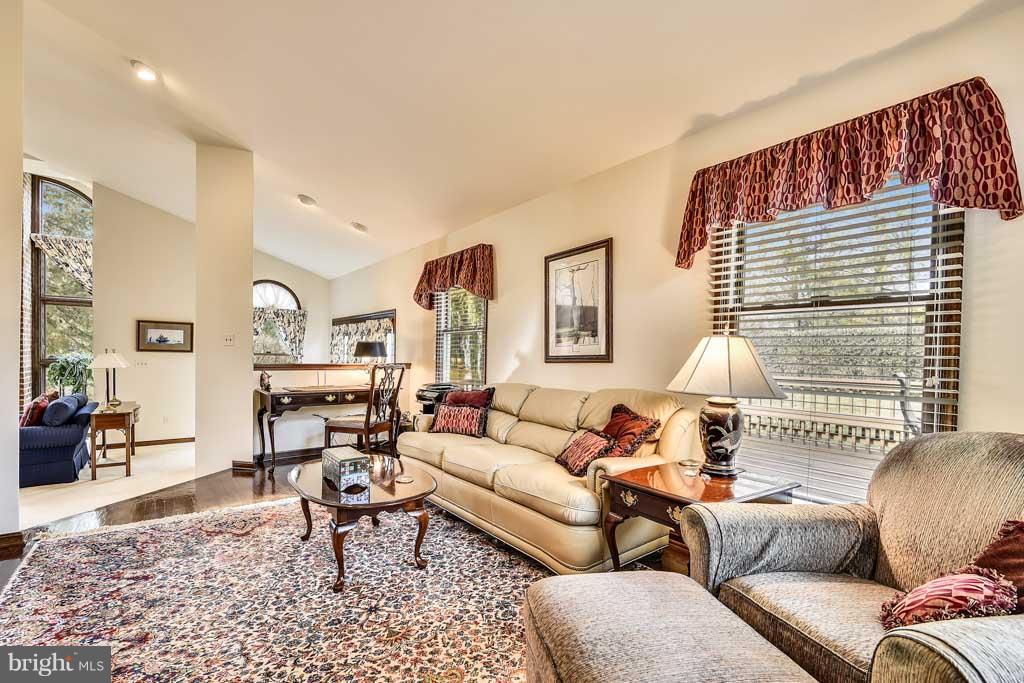 65 Seminary Farm Road Lutherville-Timonium, MD 21093 - Photo 9 of 29 Family Room