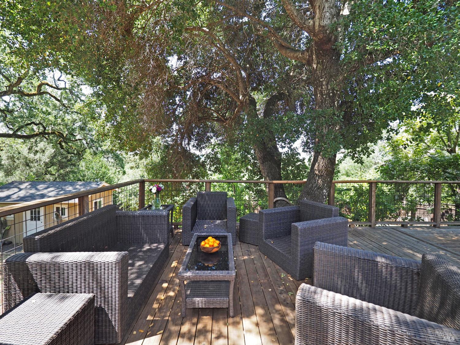 22549 River Road Geyserville, CA 95441 - Photo 39 of 63 Great conversation area