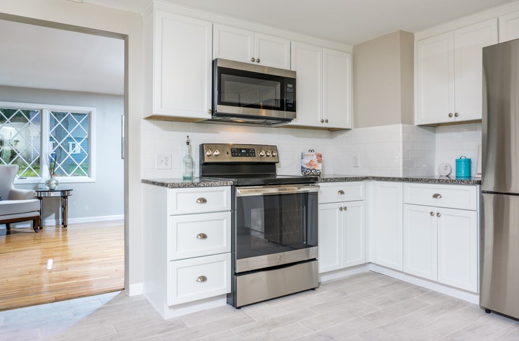 3 Edgewood Road Wilbraham, MA 01095 - Photo 1 of 29 Gallery Image 1