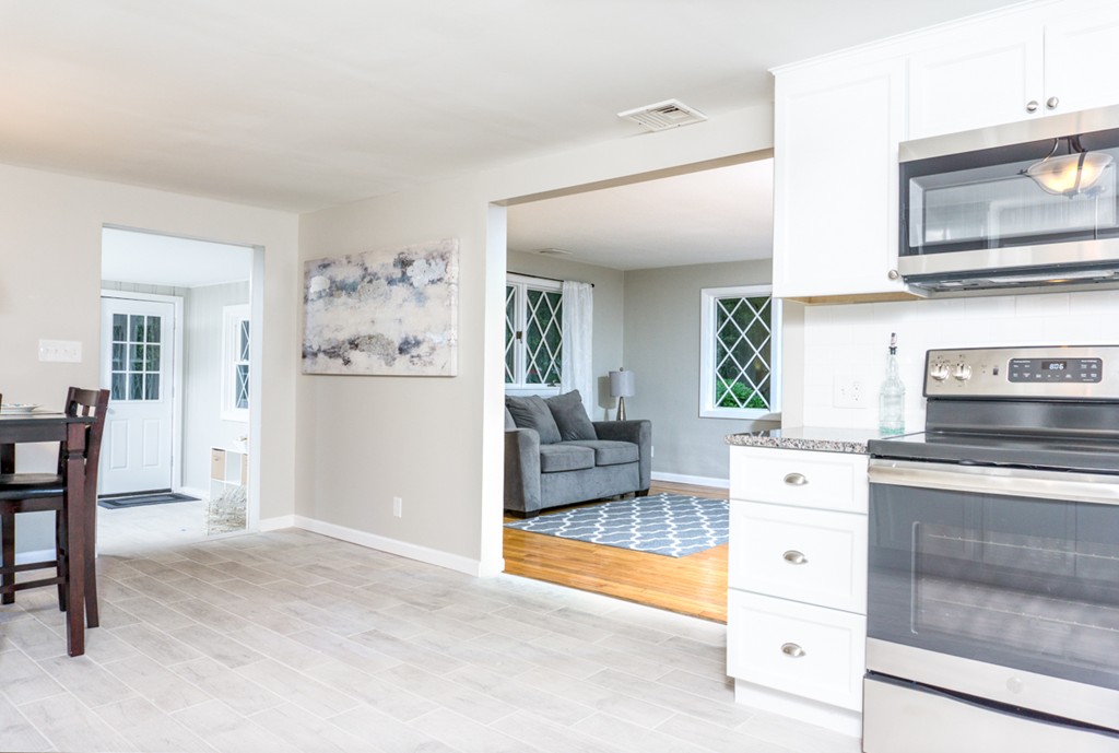 3 Edgewood Road Wilbraham, MA 01095 - Photo 10 of 29 Gallery Image 10