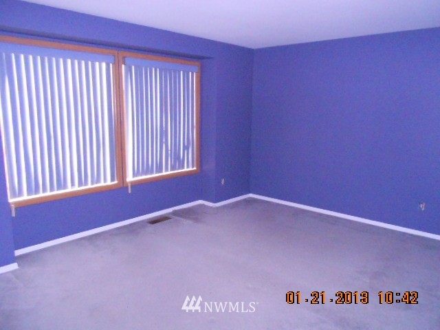 18205 132nd Place Southeast Renton, WA 98058 - Photo 13 of 15 Gallery Image 13