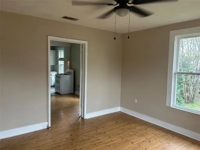 $1,150 | 603 North Brazos Street, Whitney, TX 76692