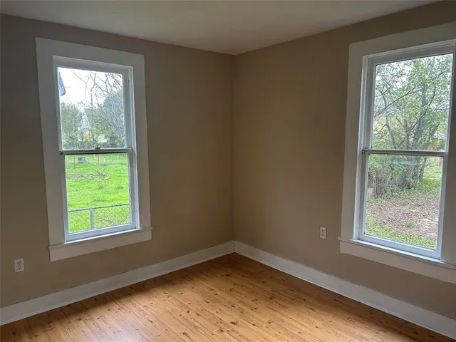 $1,150 | 603 North Brazos Street, Whitney, TX 76692