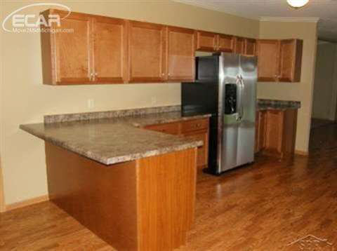 18247 E Road New Lothrop, MI 48460 - Photo 5 of 16 20425400-4.JPG