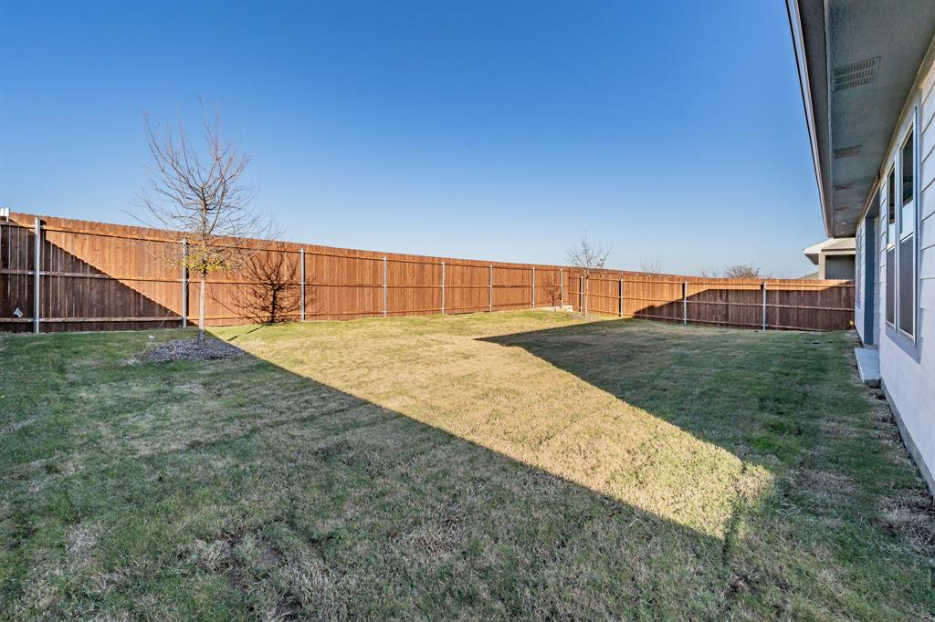 764 Primrose Lane Pilot Point, TX 76258 - Photo 37 of 40