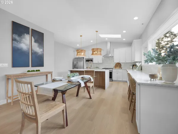 $1,795,000 | 143 West Tanana Avenue, Cannon Beach, OR 97110