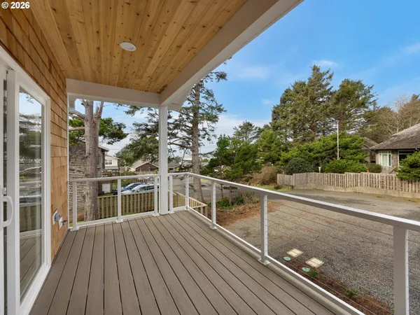 $1,795,000 | 143 West Tanana Avenue, Cannon Beach, OR 97110