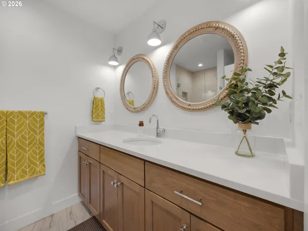 $1,795,000 | 143 West Tanana Avenue, Cannon Beach, OR 97110