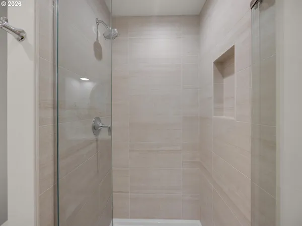 $1,795,000 | 143 West Tanana Avenue, Cannon Beach, OR 97110