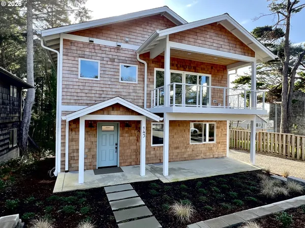 $1,795,000 | 143 West Tanana Avenue, Cannon Beach, OR 97110