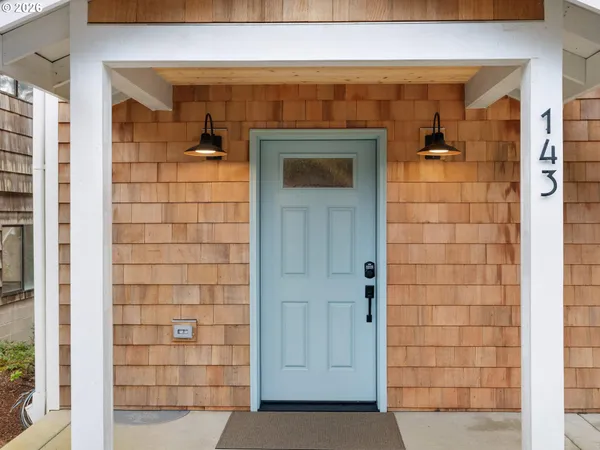 $1,795,000 | 143 West Tanana Avenue, Cannon Beach, OR 97110