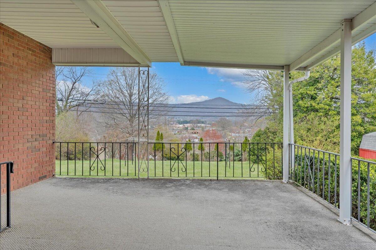 449 Cameron Drive Vinton, VA 24179 - Photo 3 of 39 a view of a house with a street