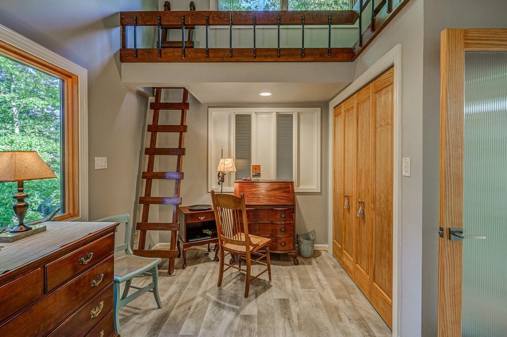 6278 Smokey Ridge Road Roanoke, VA 24018 - Photo 26 of 86 026-330215-6278 Smokey Ridge Road 026_83