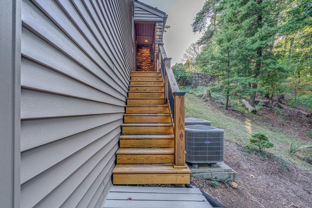 6278 Smokey Ridge Road Roanoke, VA 24018 - Photo 42 of 86 042-330215-6278 Smokey Ridge Road 042_83