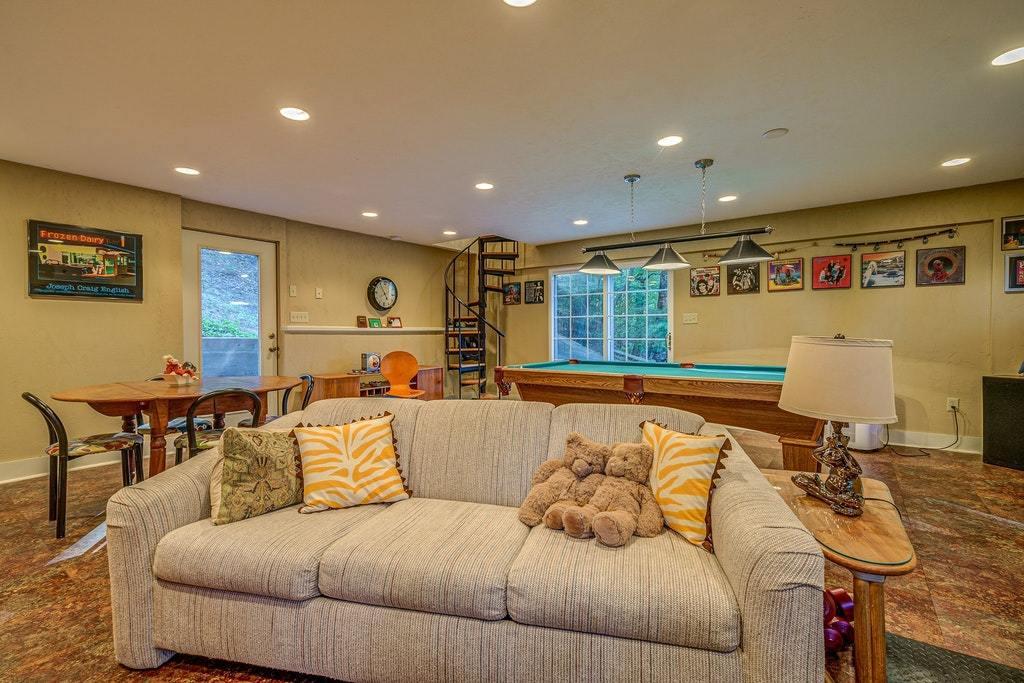 6278 Smokey Ridge Road Roanoke, VA 24018 - Photo 52 of 86 052-330215-6278 Smokey Ridge Road 052_83