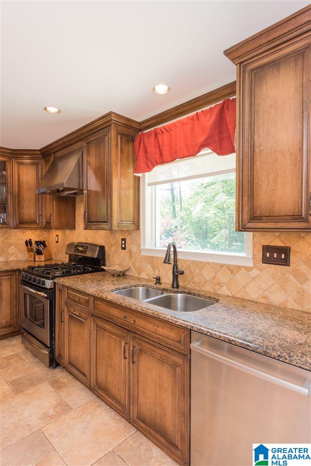 35 Valley View Drive Pelham, AL 35124 - Photo 11 of 48