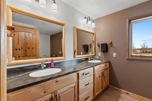 $1,842,775 | N8481 Town Hall Road, Black Creek, WI 54106